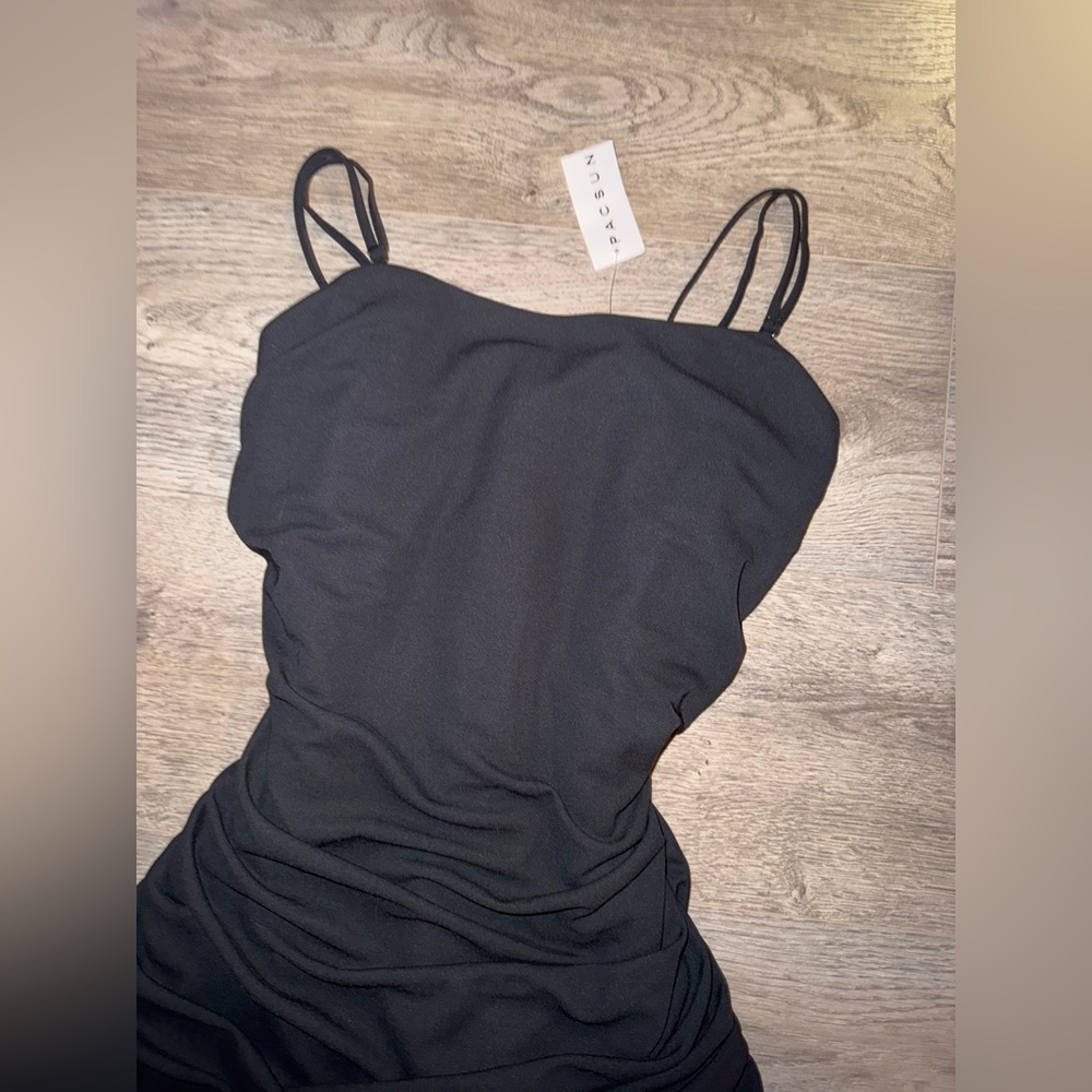PACSUN NWT OOS - LA Hearts Ruffle Hem Mini Dress!
Size M! - Picture 5 of 9